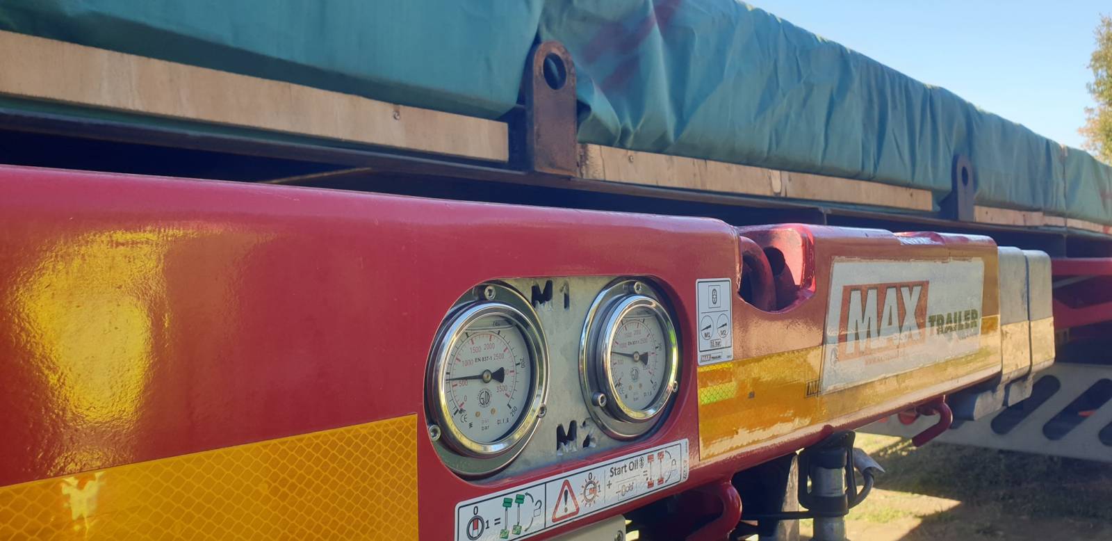Convoi exceptionnel paroi piscine pmma
