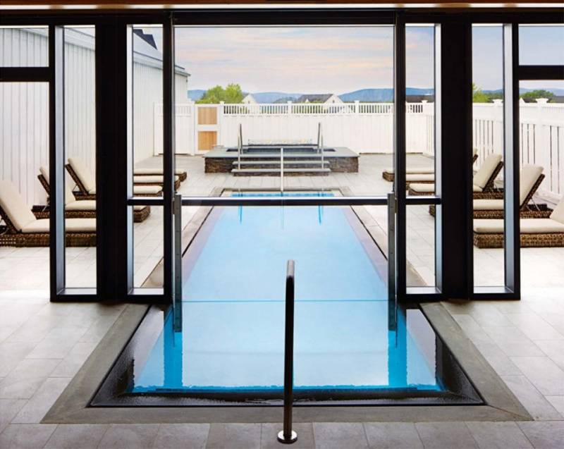 Fonds transparents, parois, portes, fenêtres aquatiques – Transparence, étanchéité et résistance au service du spectaculaire